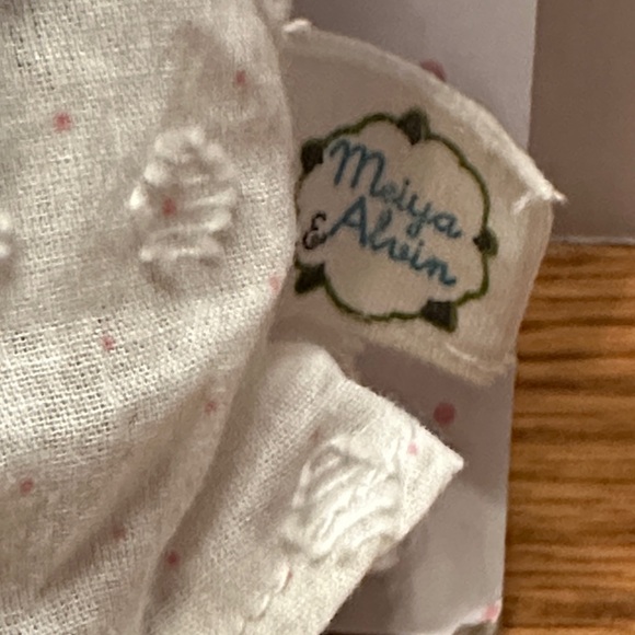 Eco Friendly Mouse Plush Teether Baby Soother Stuffed Mouse in Dress - Picture 2 of 2